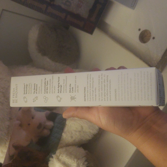 PMD CLEAN SMART FACIAL CLEANSER - Picture 3 of 5